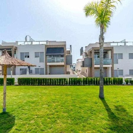 Espanhouse Caroline Bungalow 托雷维耶哈 外观 照片