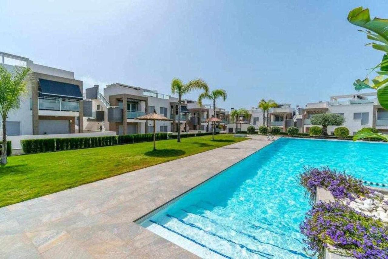 Espanhouse Caroline Bungalow 托雷维耶哈 外观 照片