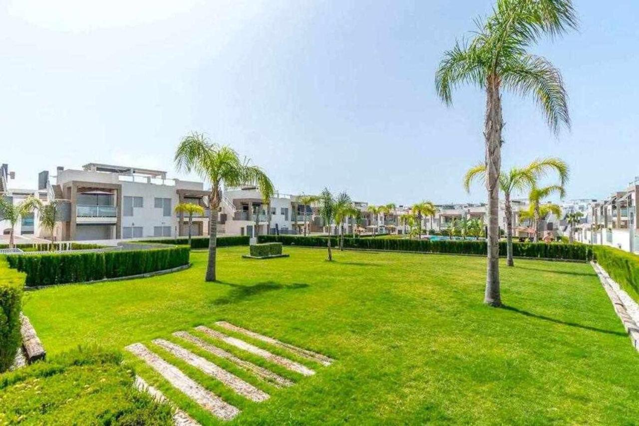 Espanhouse Caroline Bungalow 托雷维耶哈 外观 照片