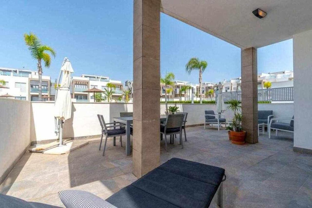 Espanhouse Caroline Bungalow 托雷维耶哈 外观 照片