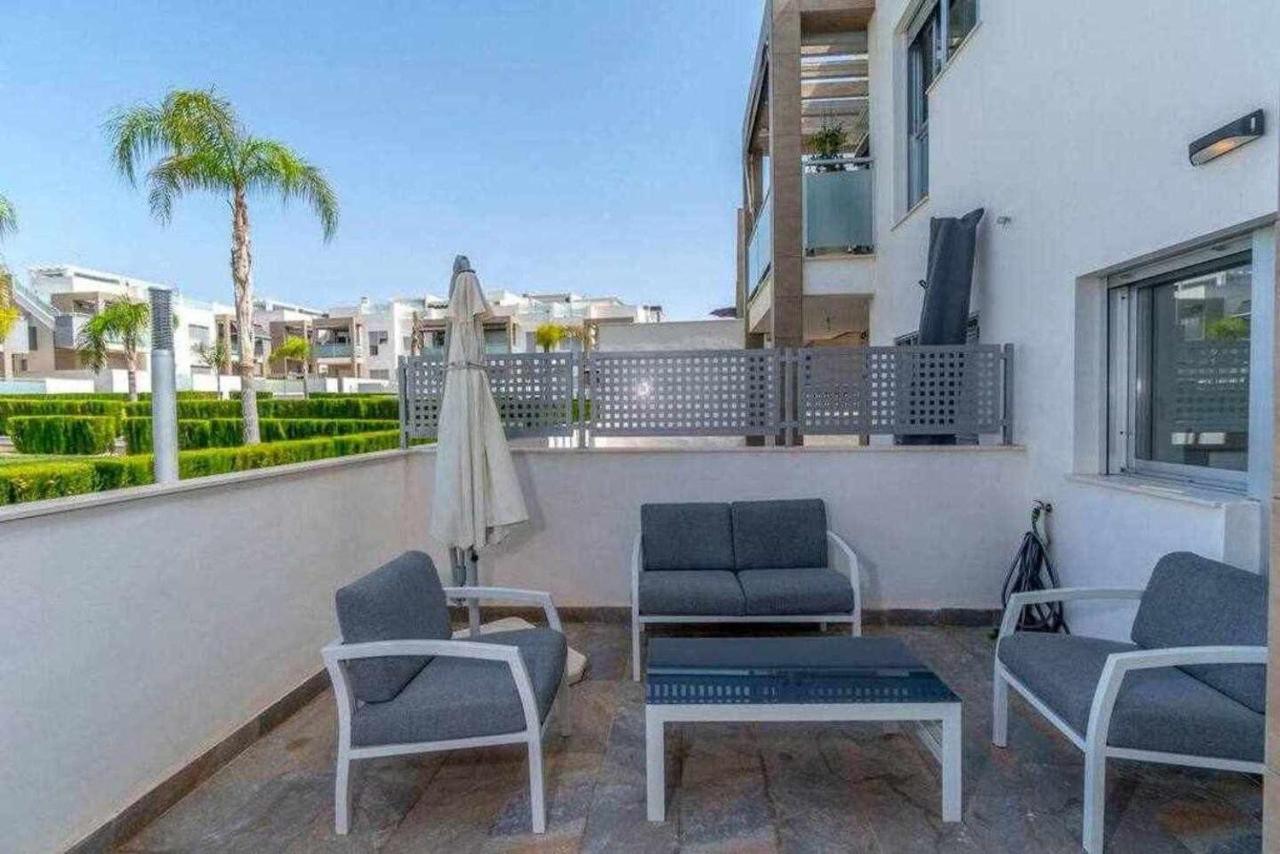 Espanhouse Caroline Bungalow 托雷维耶哈 外观 照片