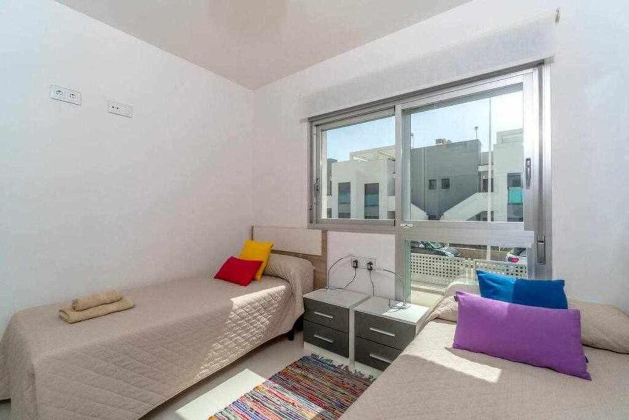 Espanhouse Caroline Bungalow 托雷维耶哈 外观 照片