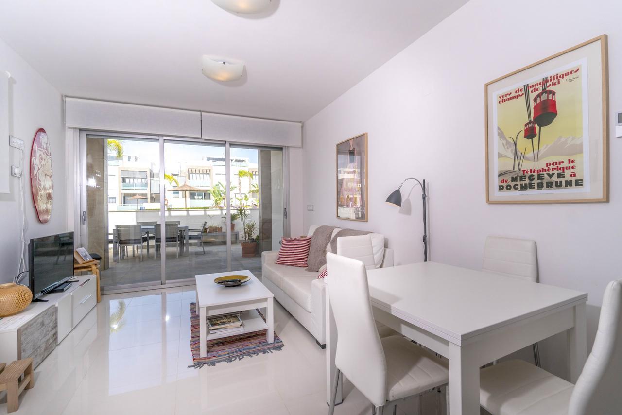 Espanhouse Caroline Bungalow 托雷维耶哈 外观 照片