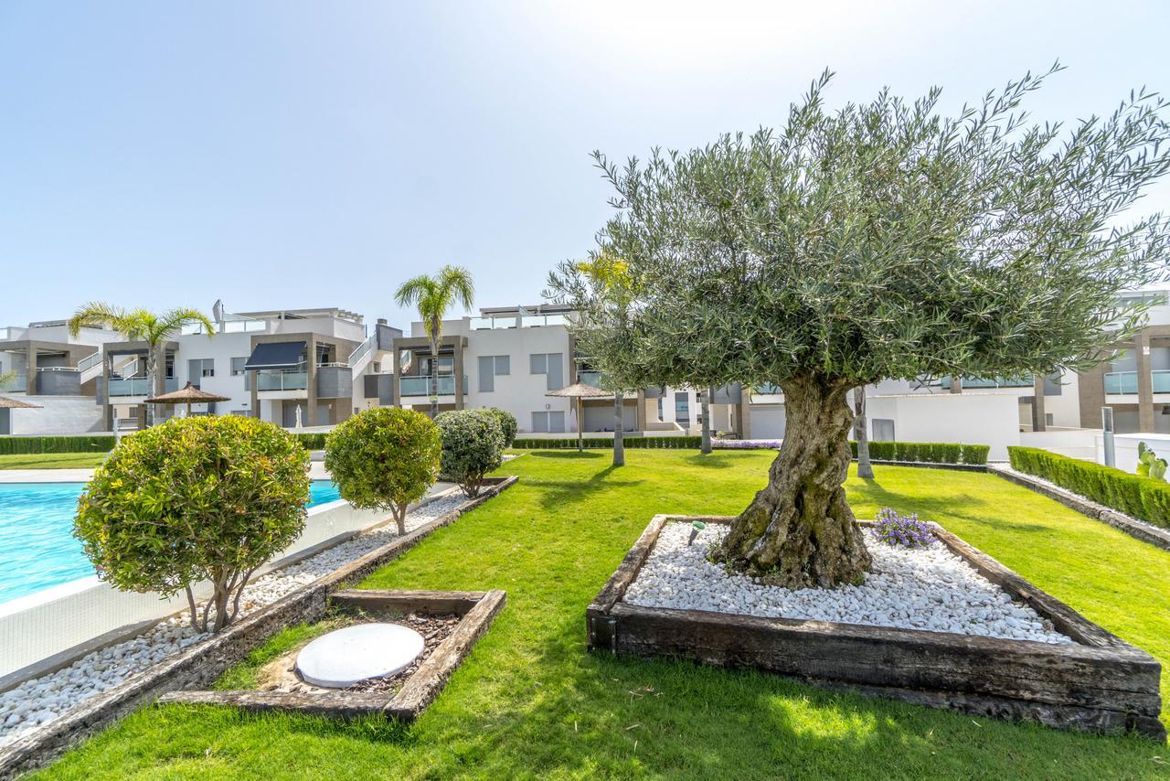 Espanhouse Caroline Bungalow 托雷维耶哈 外观 照片